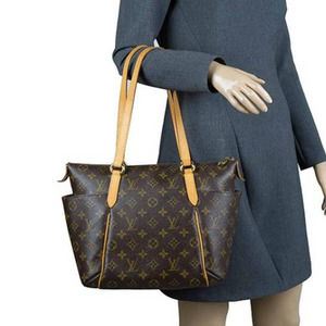 Gorgeous Authentic Louis Vuitton Monogram Totally PM Tote Bag w